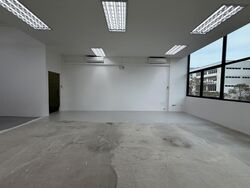 UB. One (D14), Factory #604756771